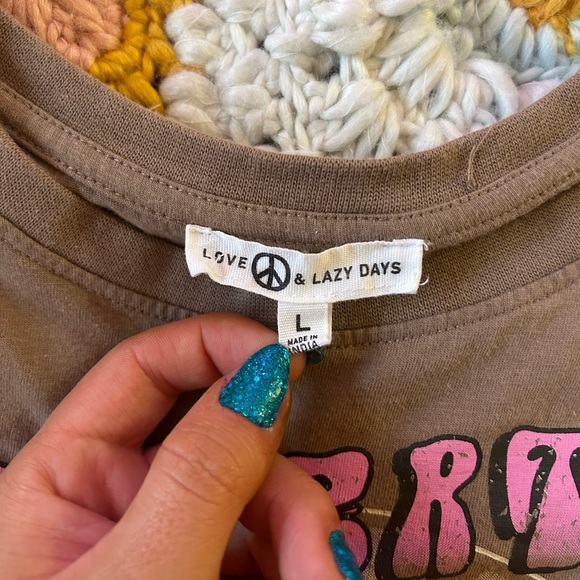 cute summer crop top ! 🌵🏜️ - Picture 2 of 6